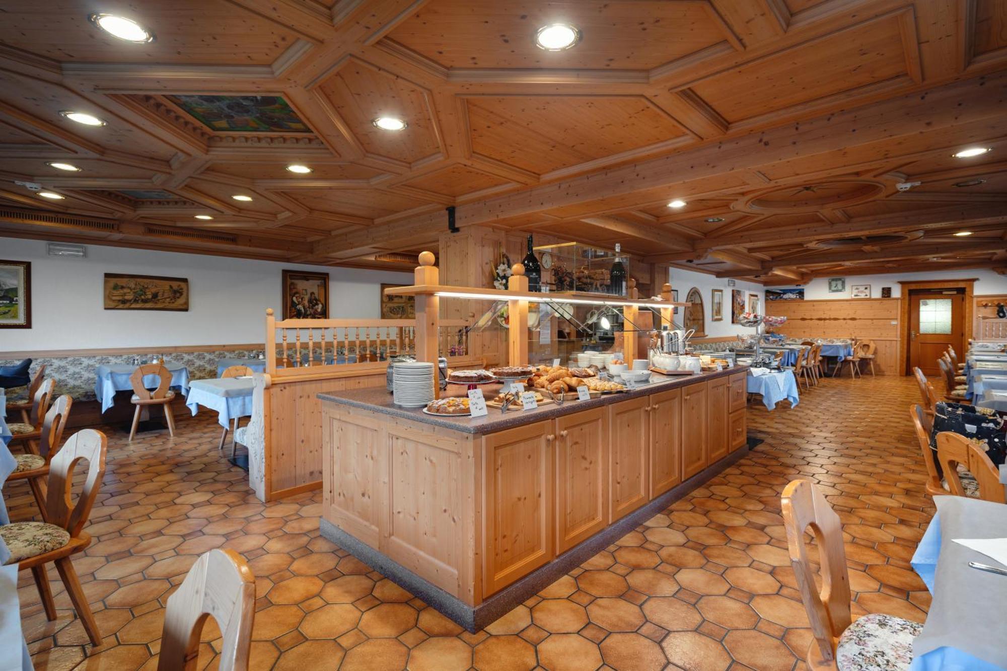 Berg Hotel Latemar Spitze فيغو دي فاسا المظهر الخارجي الصورة
