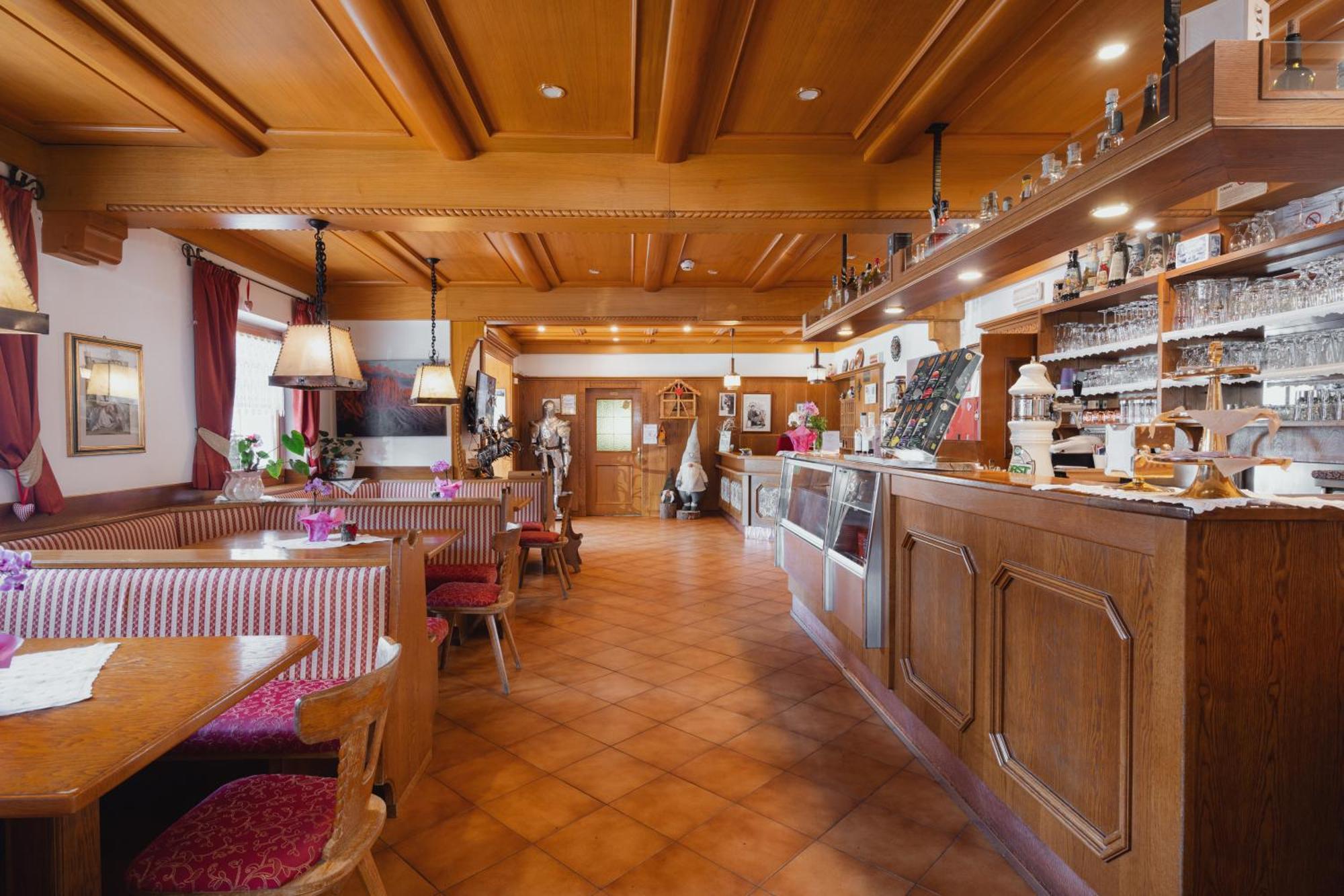 Berg Hotel Latemar Spitze فيغو دي فاسا المظهر الخارجي الصورة