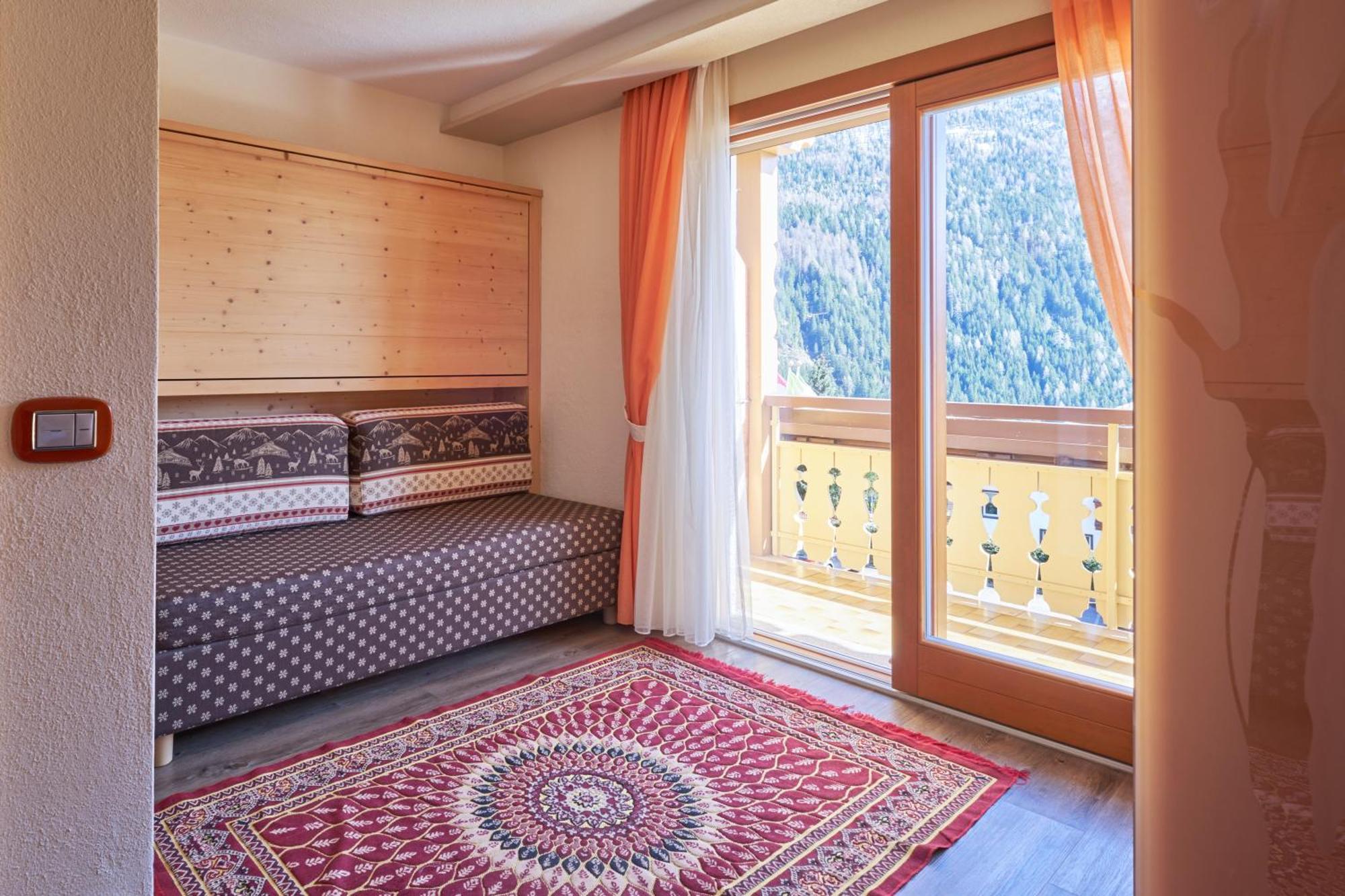 Berg Hotel Latemar Spitze فيغو دي فاسا المظهر الخارجي الصورة