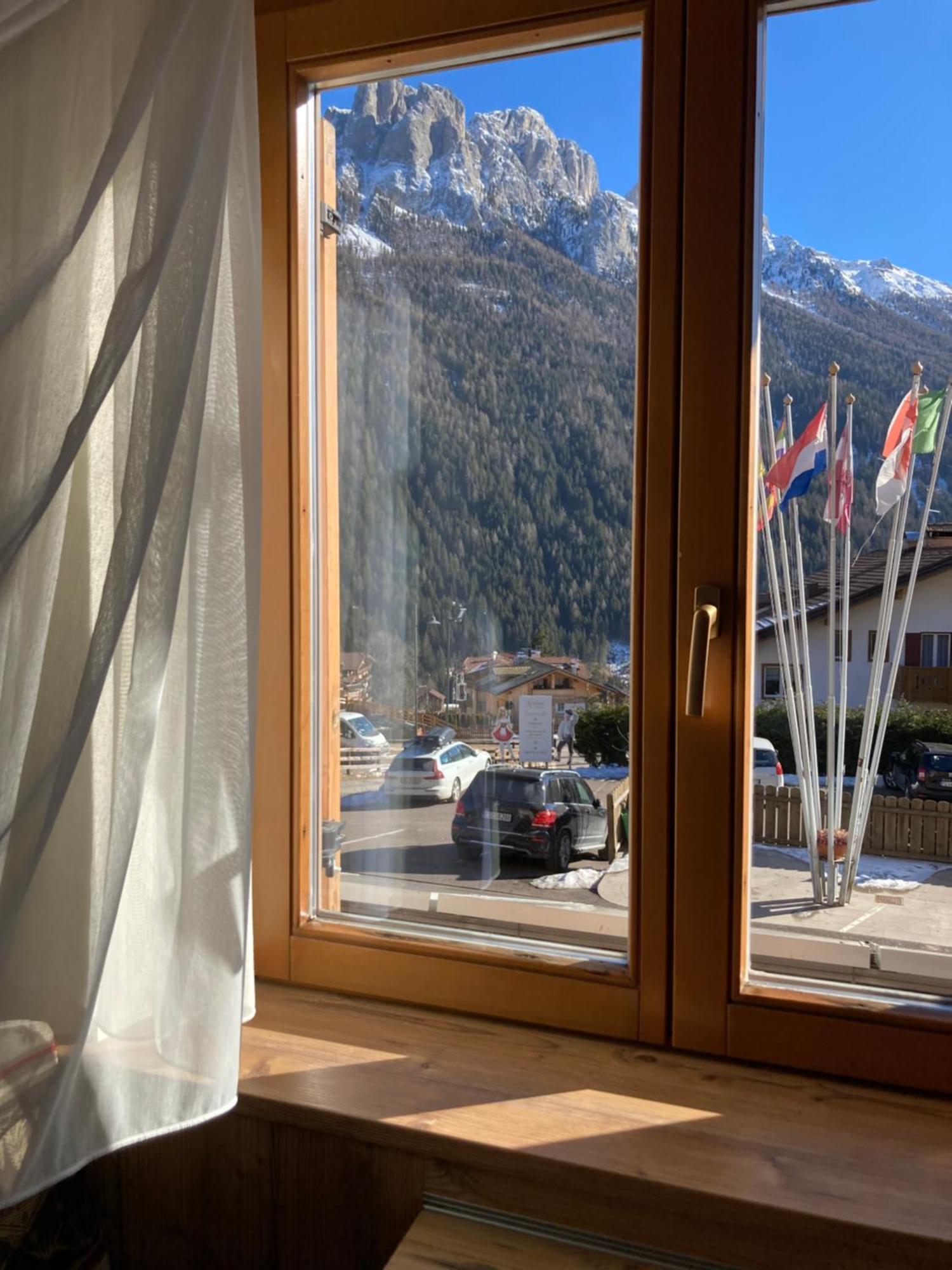 Berg Hotel Latemar Spitze فيغو دي فاسا المظهر الخارجي الصورة